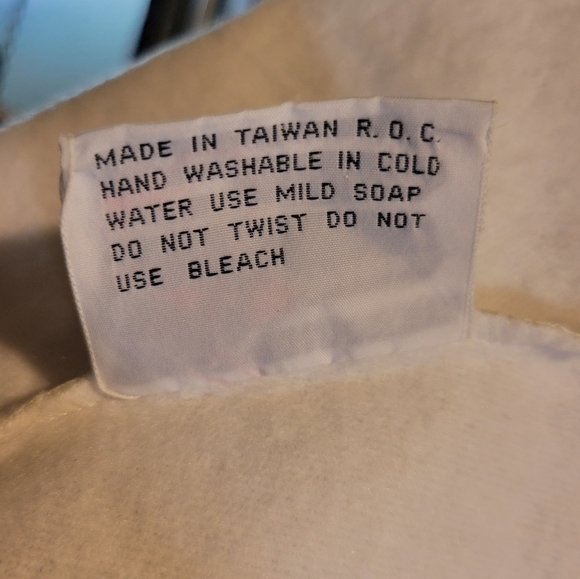 Vintage Hawaii Sleeveless Shirt - Picture 8 of 8